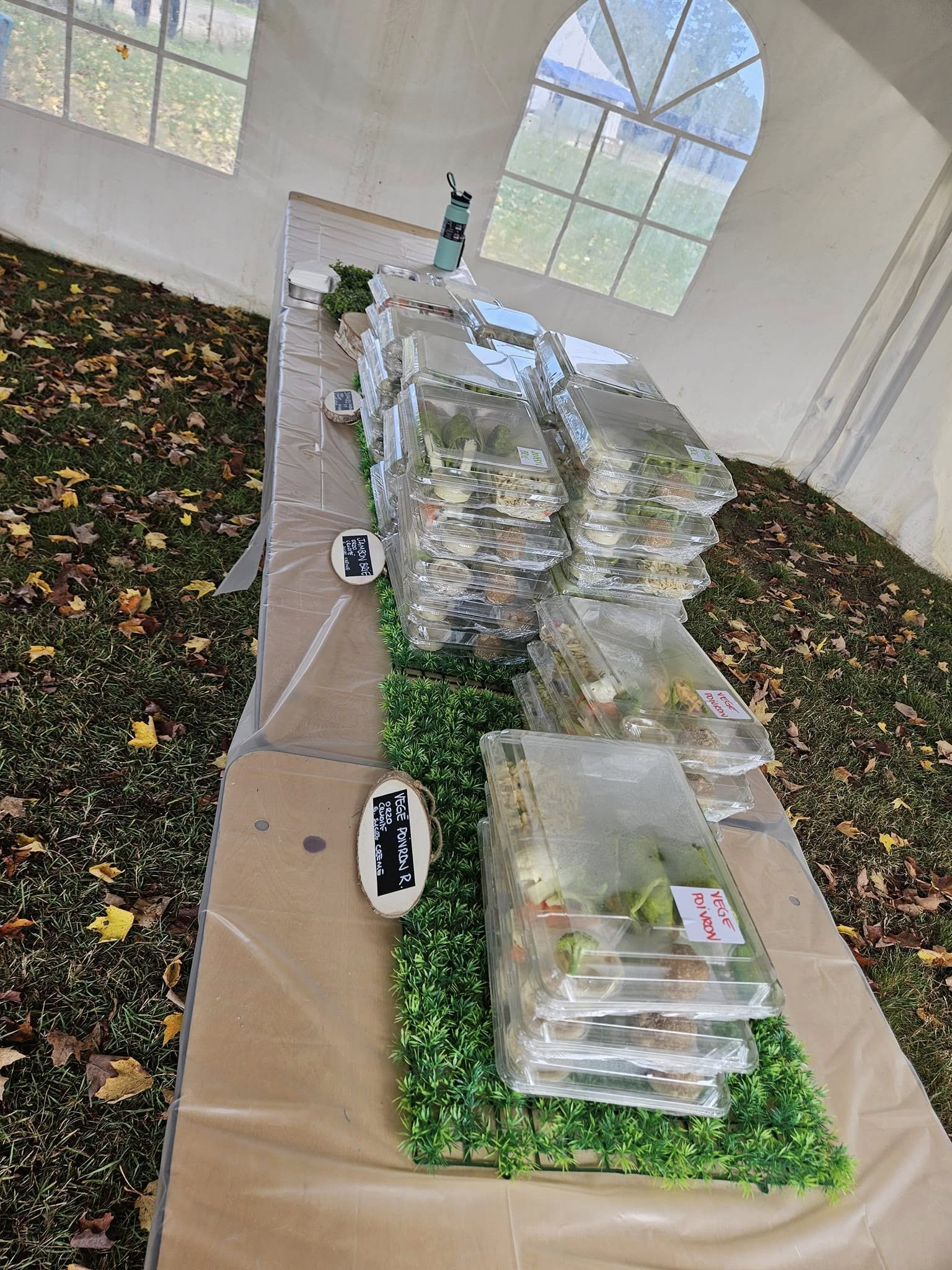 No photo description available.